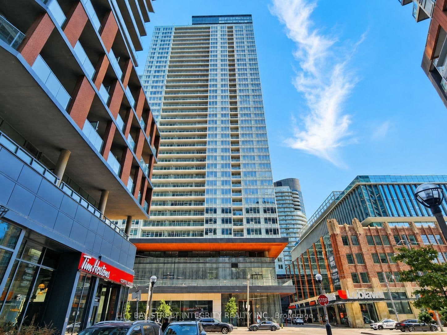 Bathurst Street in Toronto · Waterfront Communities C1 — photo 2