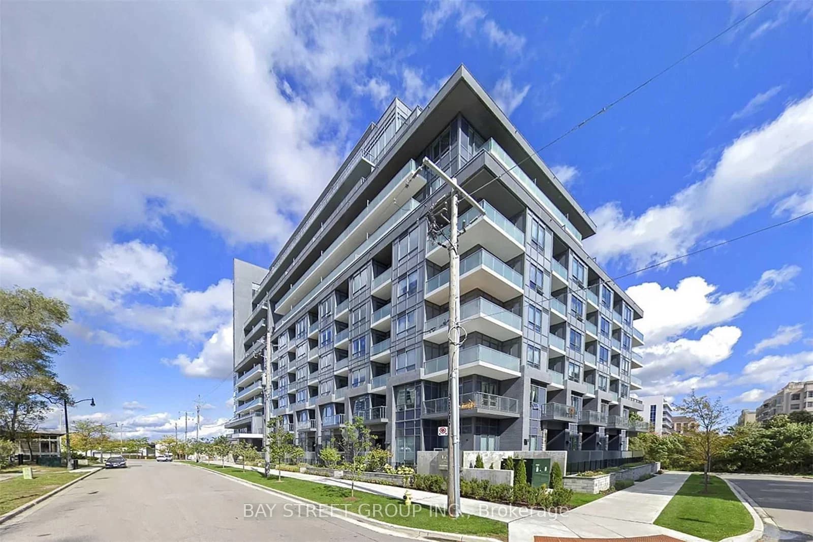 Photo of Kenaston Gardens in Toronto · Bayview Village