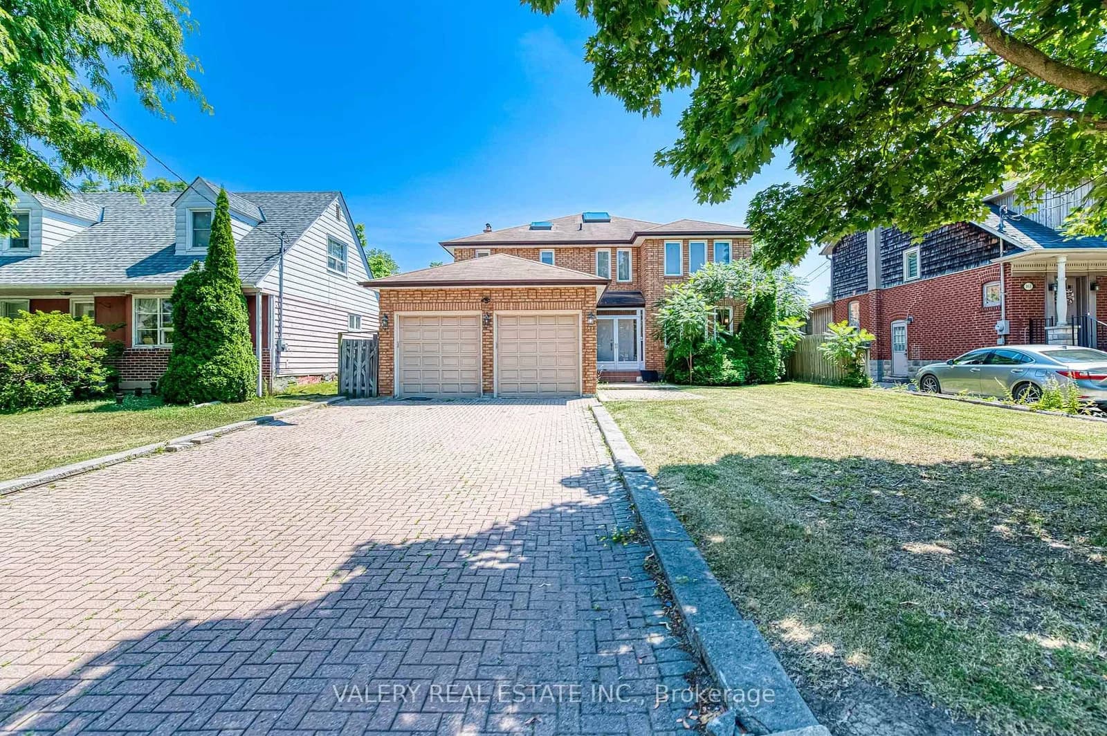 Photo of Holmes Avenue in Toronto · Willowdale East