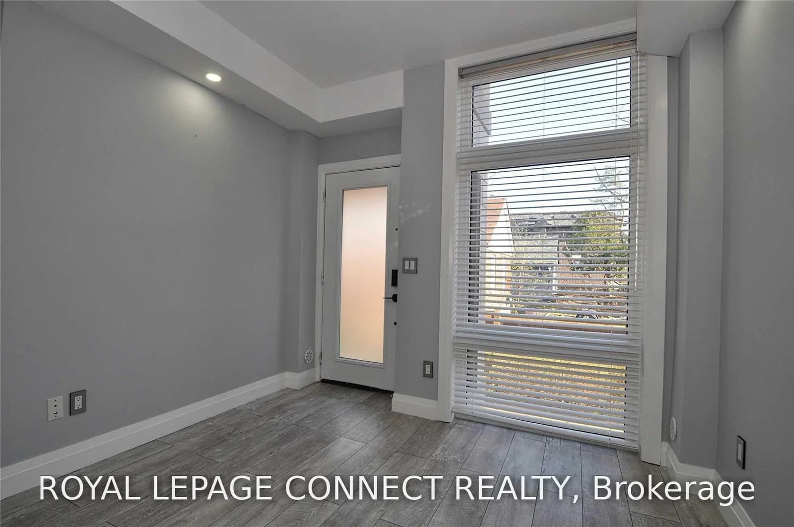 Eldora Avenue in Toronto · Newtonbrook West — photo 2