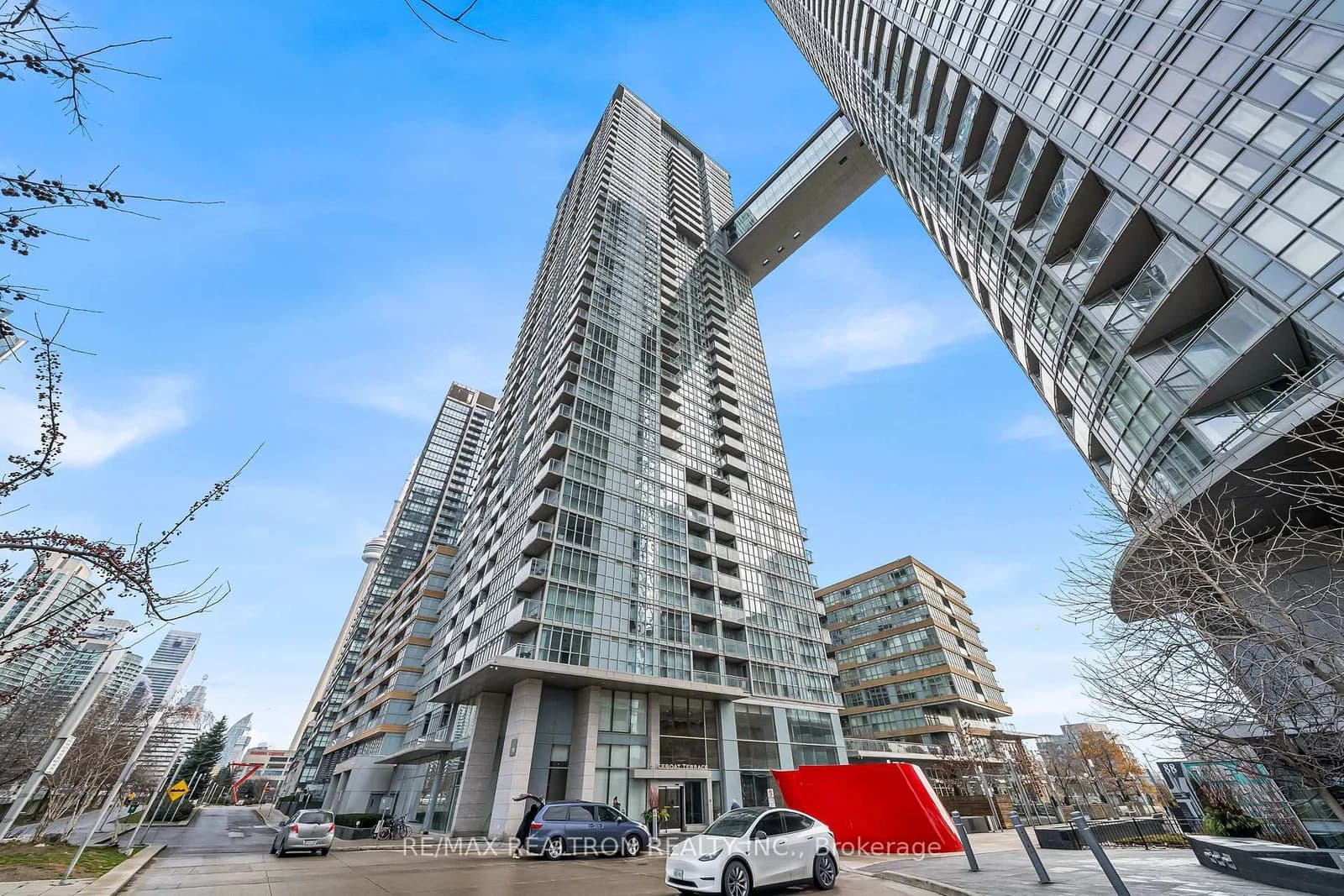 Photo of Iceboat Terrace in Toronto · Waterfront Communities C1