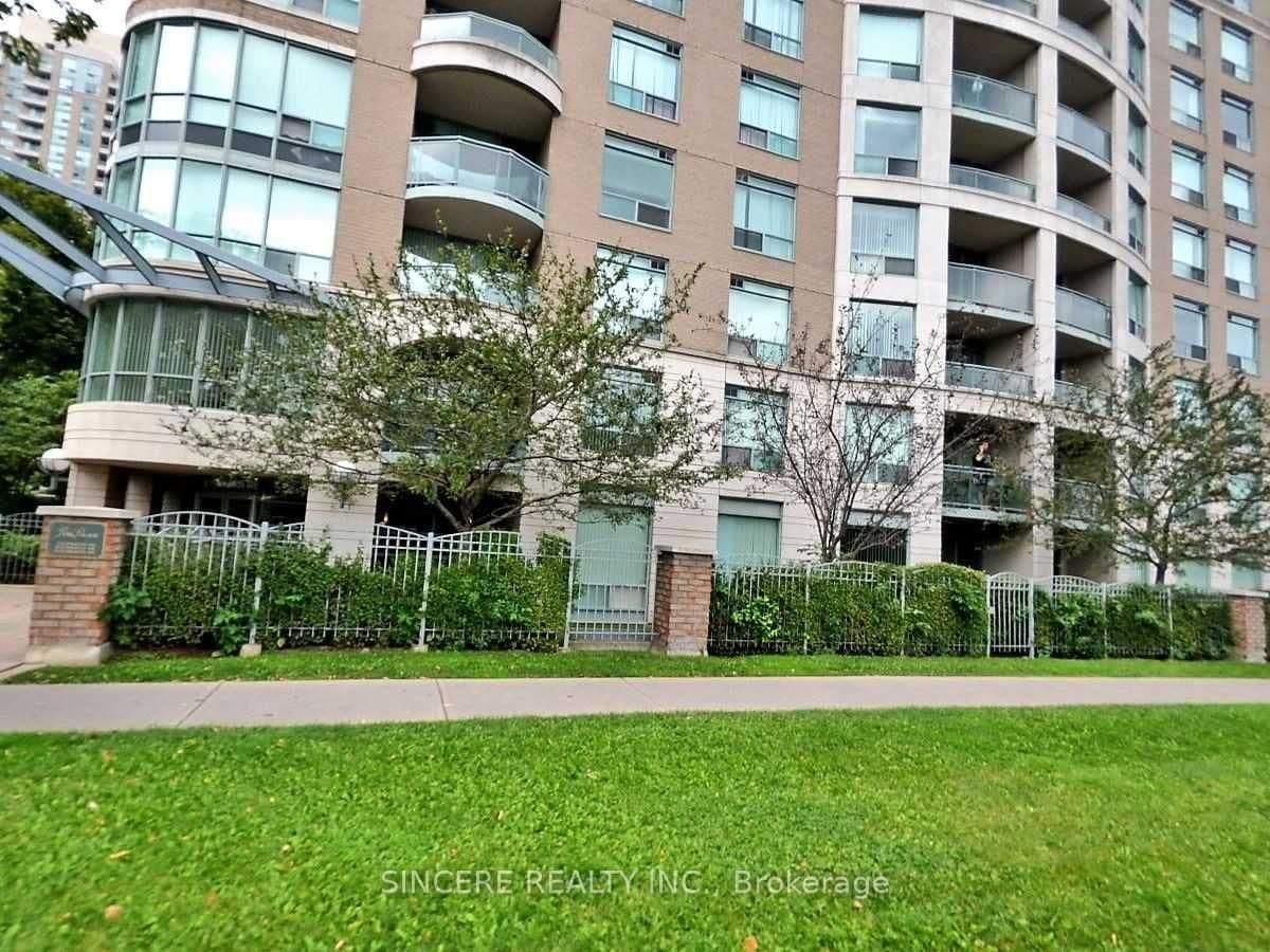 Photo of Pemberton Avenue in Toronto · Newtonbrook East