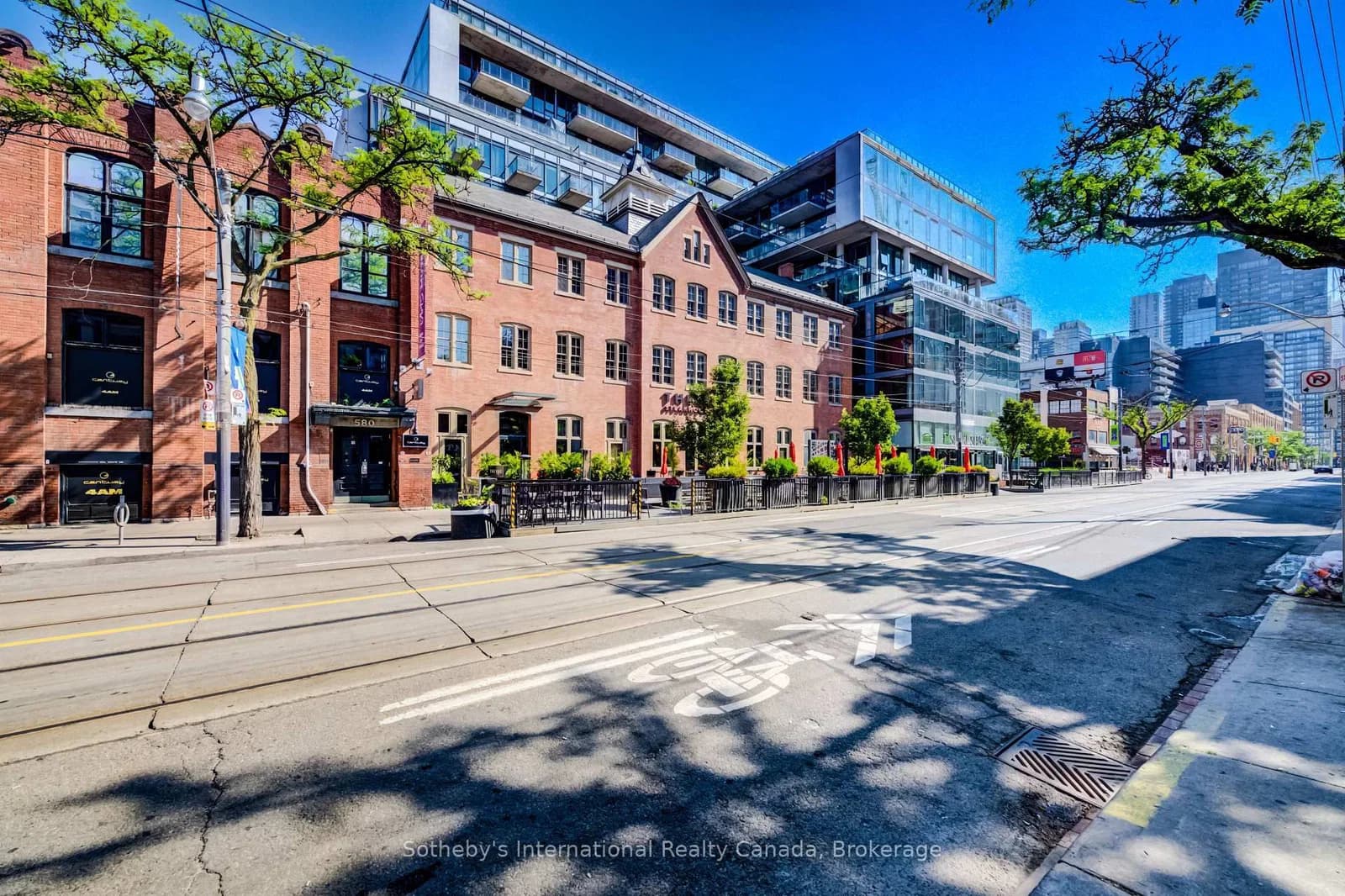 King Street in Toronto · Waterfront Communities C1 — photo 2
