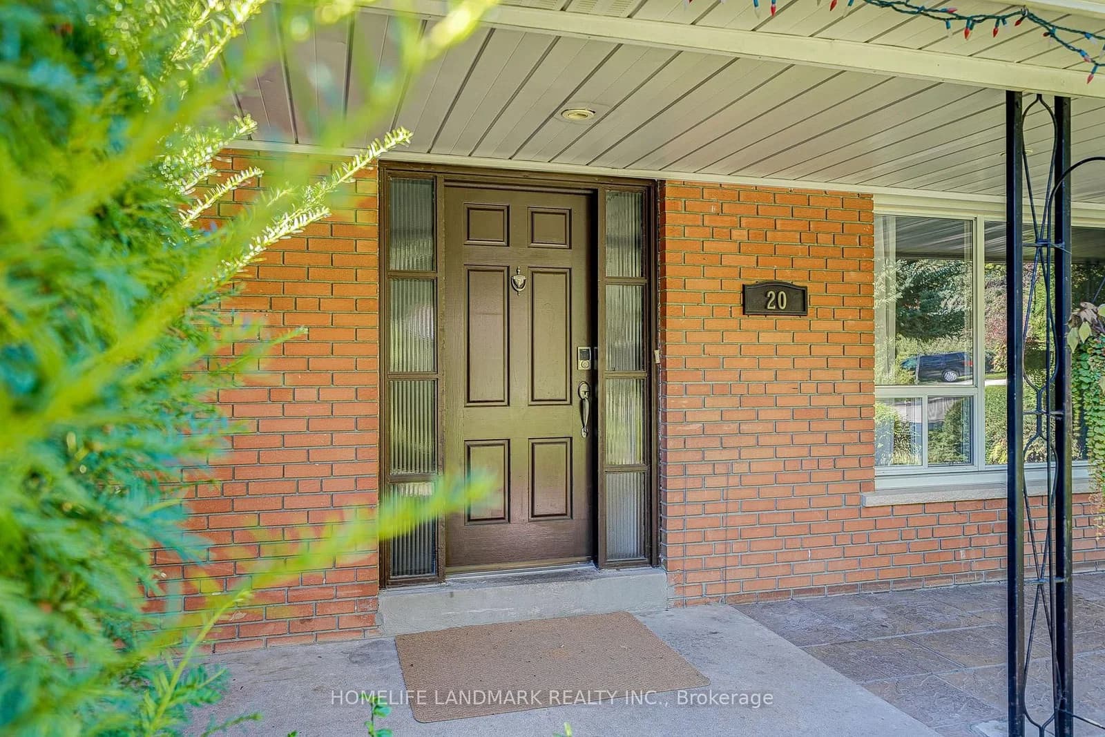 Goodview Road in Toronto · Don Valley Village — photo 3