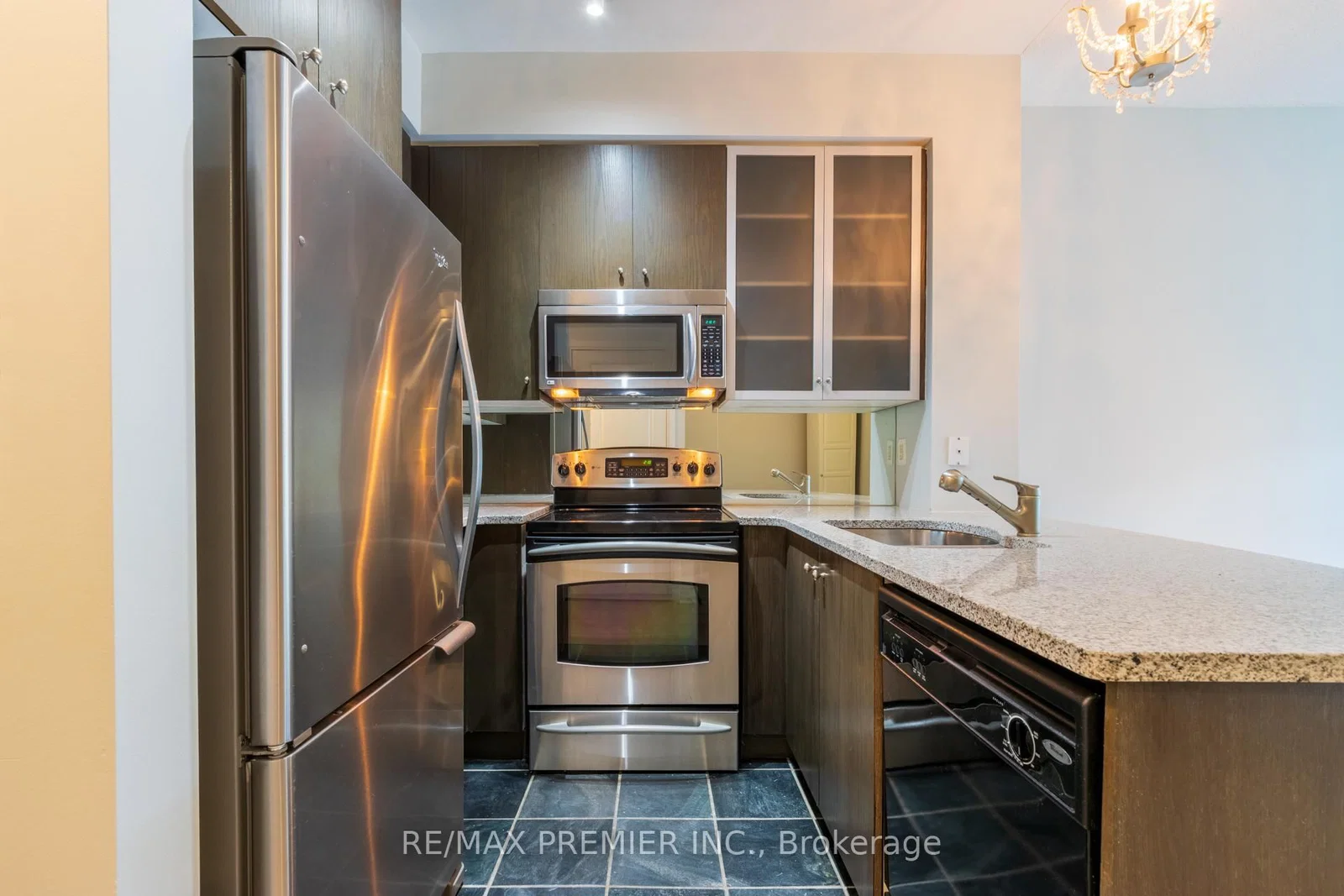 Scollard Street in Toronto · Annex — photo 3