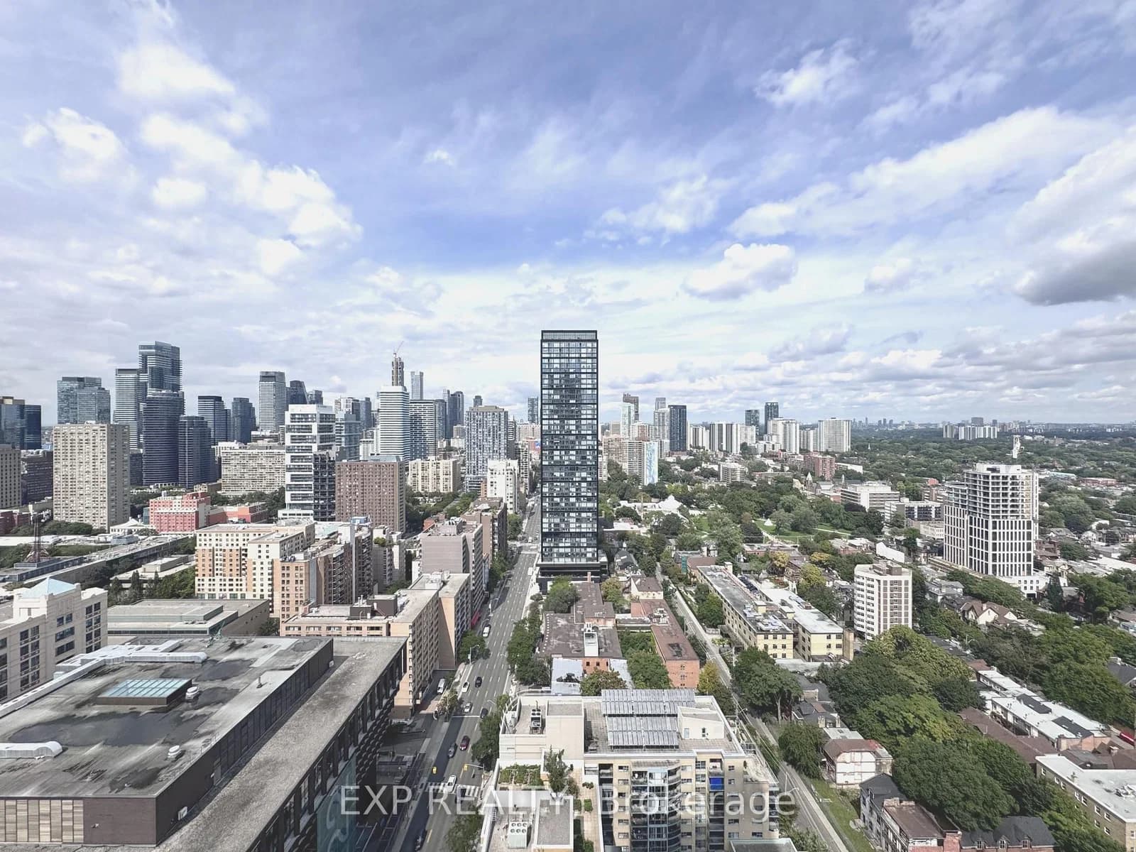 Photo of Jarvis Street in Toronto · Moss Park