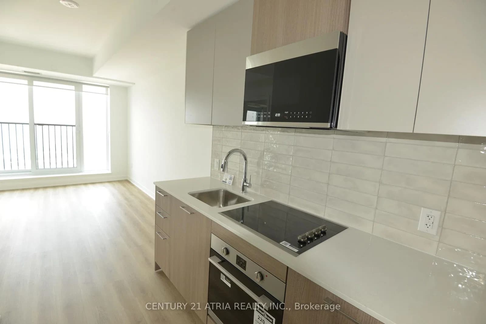 Oak Street in Toronto · Regent Park — photo 2