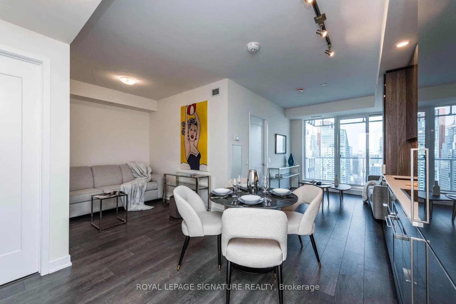 Photo of Freeland Street in Toronto · Waterfront Communities C8