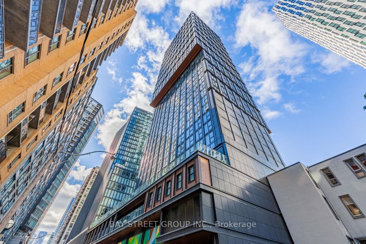 Photo of Dalhousie Street in Toronto · Church-Yonge Corridor