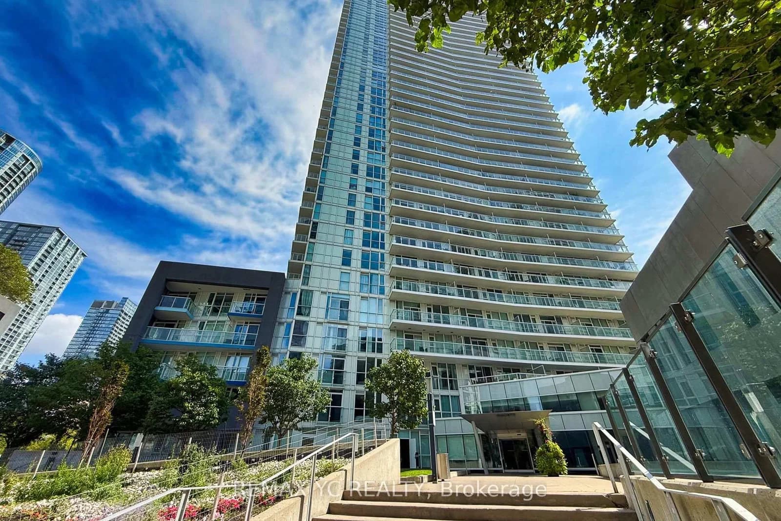 Photo of Queens Wharf Road in Toronto · Waterfront Communities C1