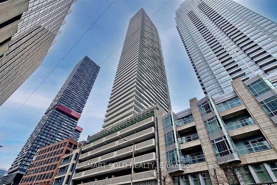 Photo of Yonge Street in Toronto · Mount Pleasant West