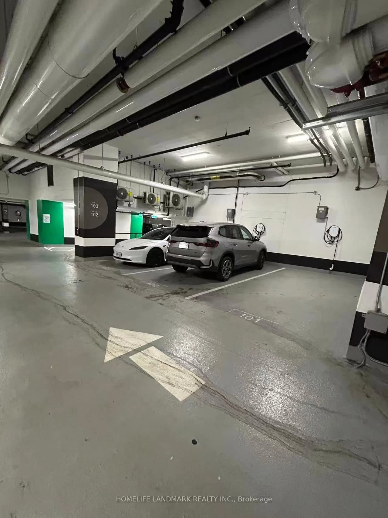 Yorkville Avenue, #- EV Parking (L2 Charger) in Toronto · Annex — photo 2