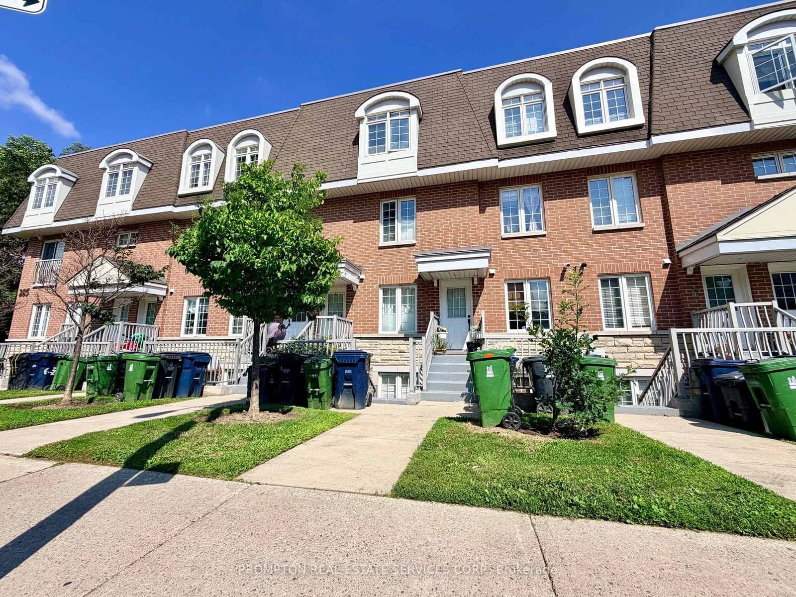 Photo of ANTIBES Drive in Toronto · Westminster-Branson
