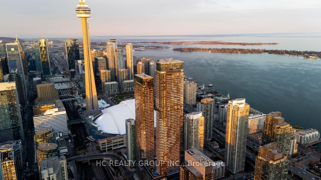 Concord Cityplace Way in Toronto · Waterfront Communities C1 — photo 2