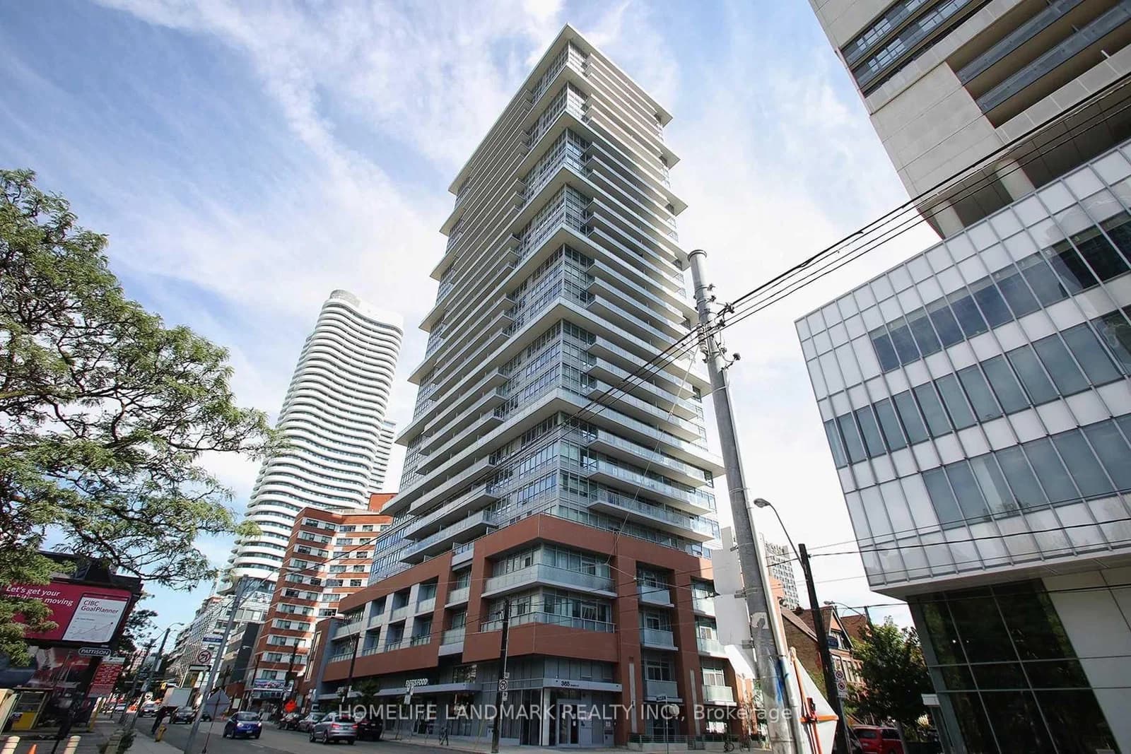 Photo of Church Street in Toronto · Church-Yonge Corridor