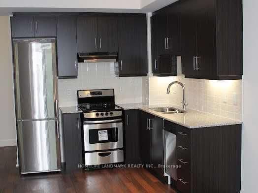 Canterbury Place in Toronto · Willowdale West — photo 2