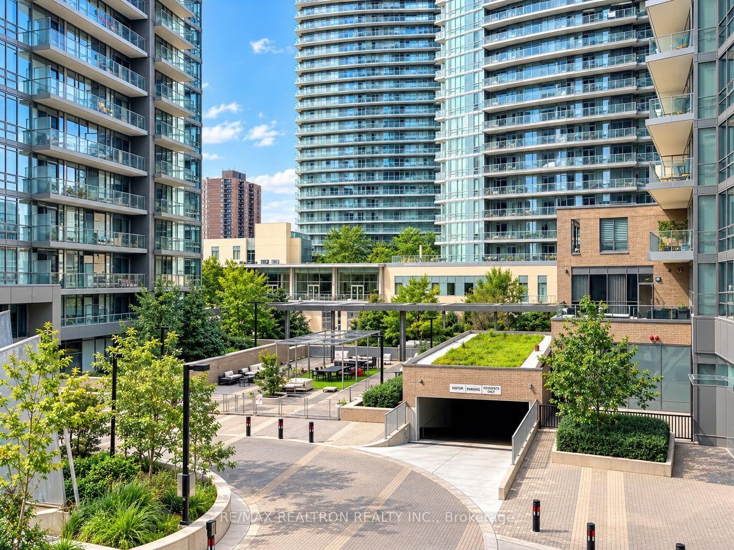 Photo of Forest Manor Road in Toronto · Henry Farm