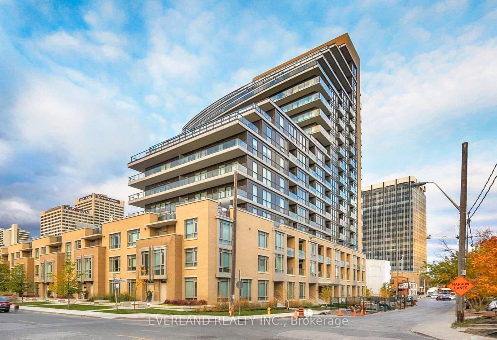Photo of Berwick Avenue in Toronto · Yonge-Eglinton