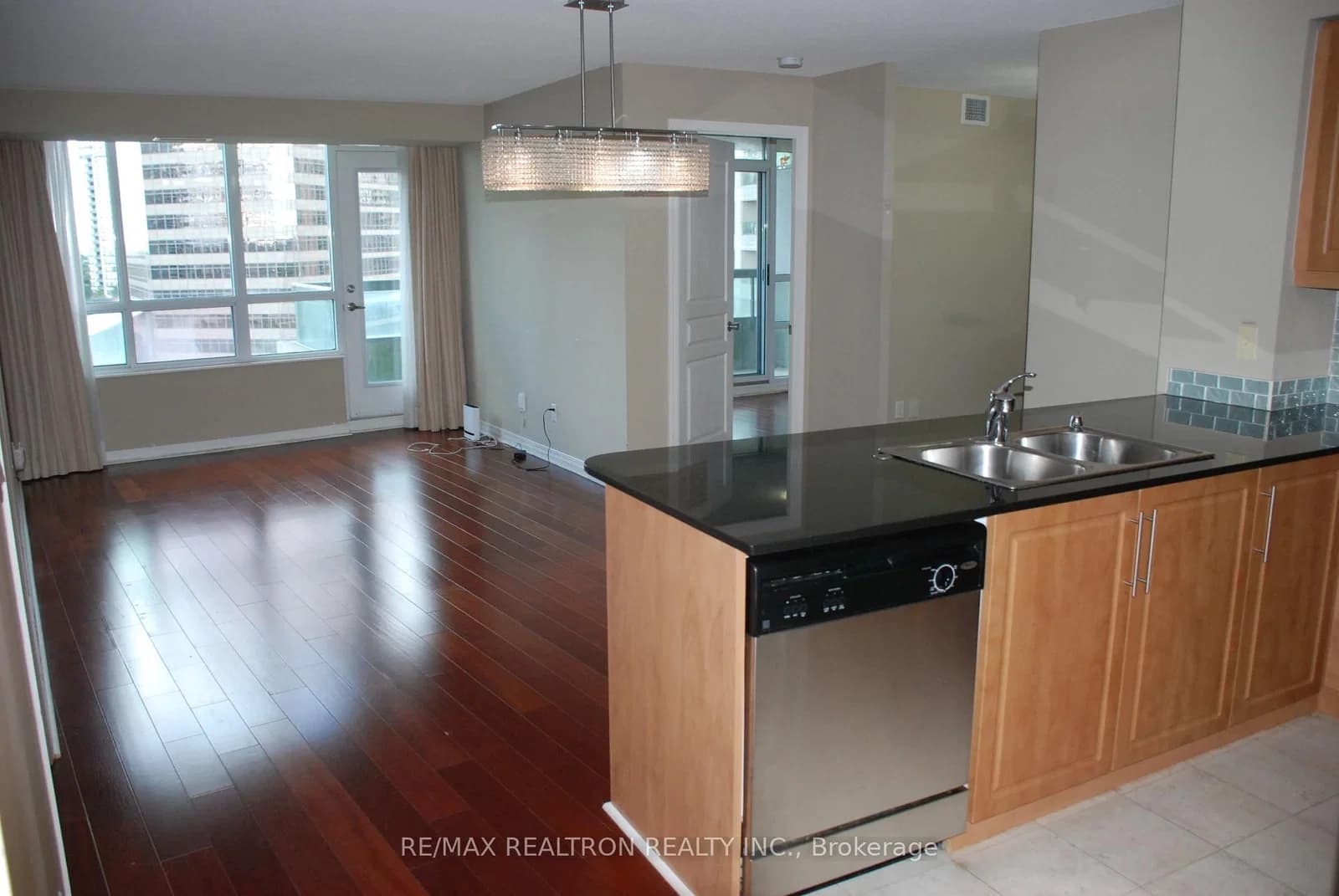 Photo of Beecroft Road in Toronto · Willowdale West