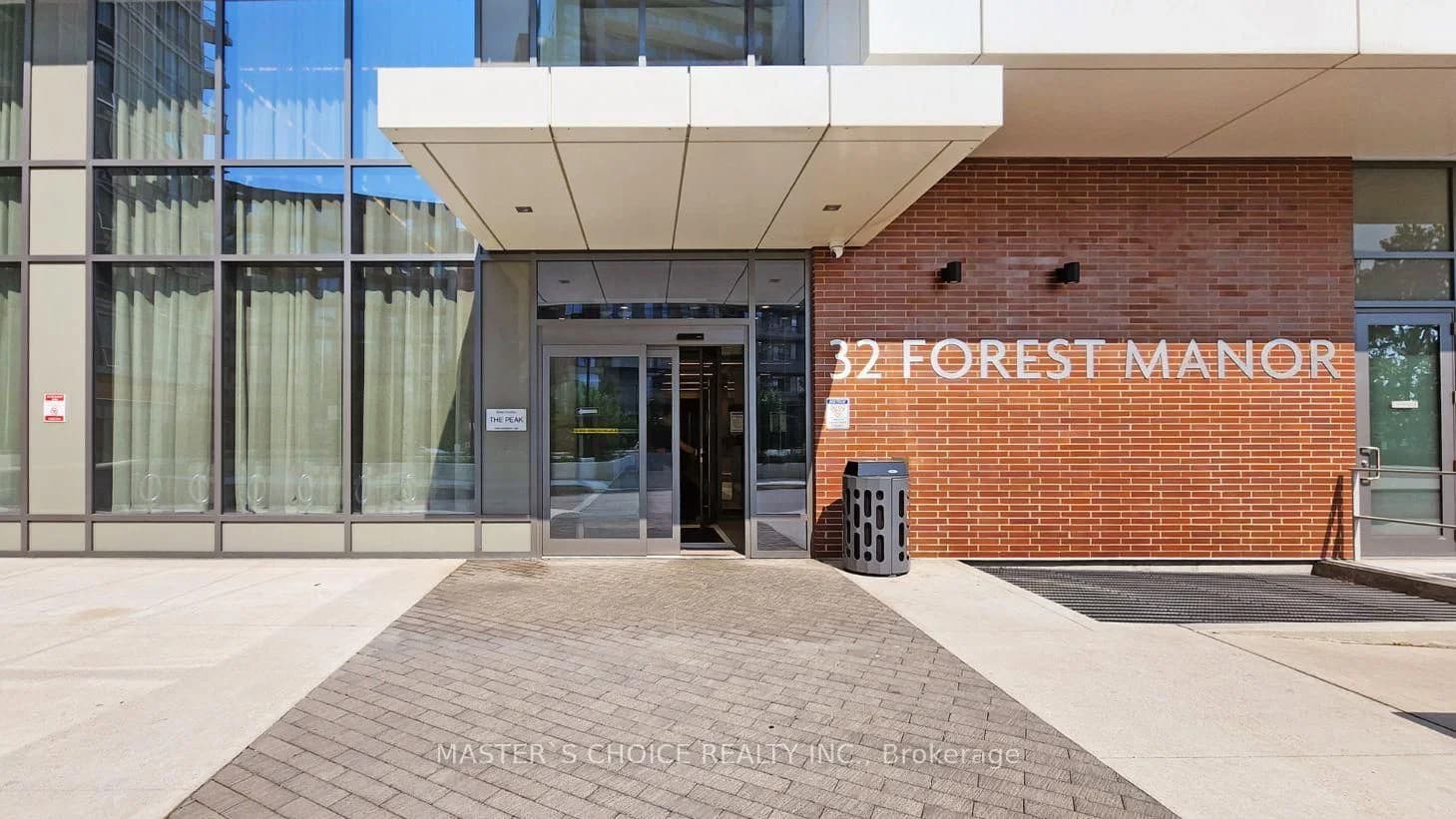 Forest Manor Road in Toronto · Henry Farm — photo 2