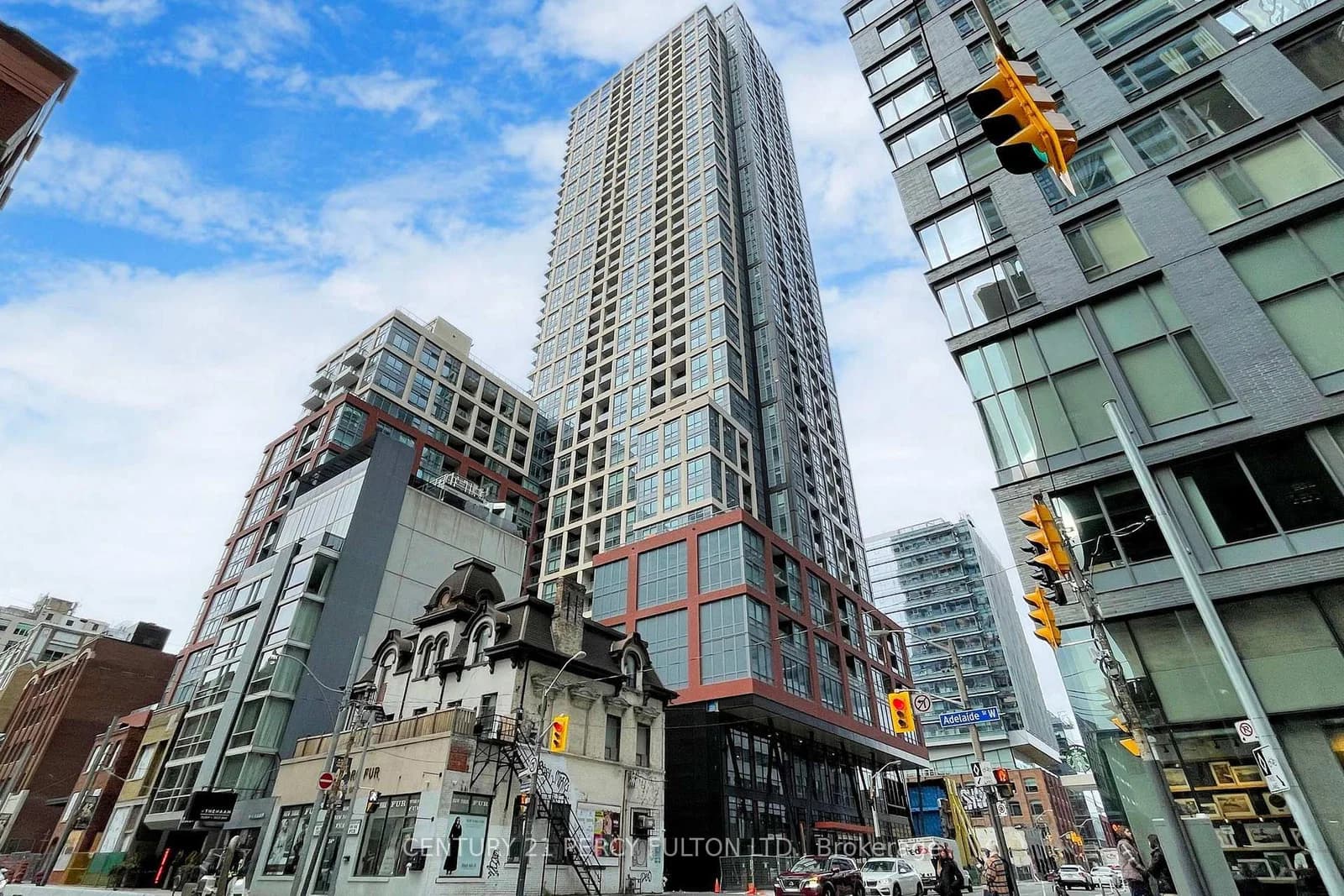 Photo of Peter Street in Toronto · Waterfront Communities C1