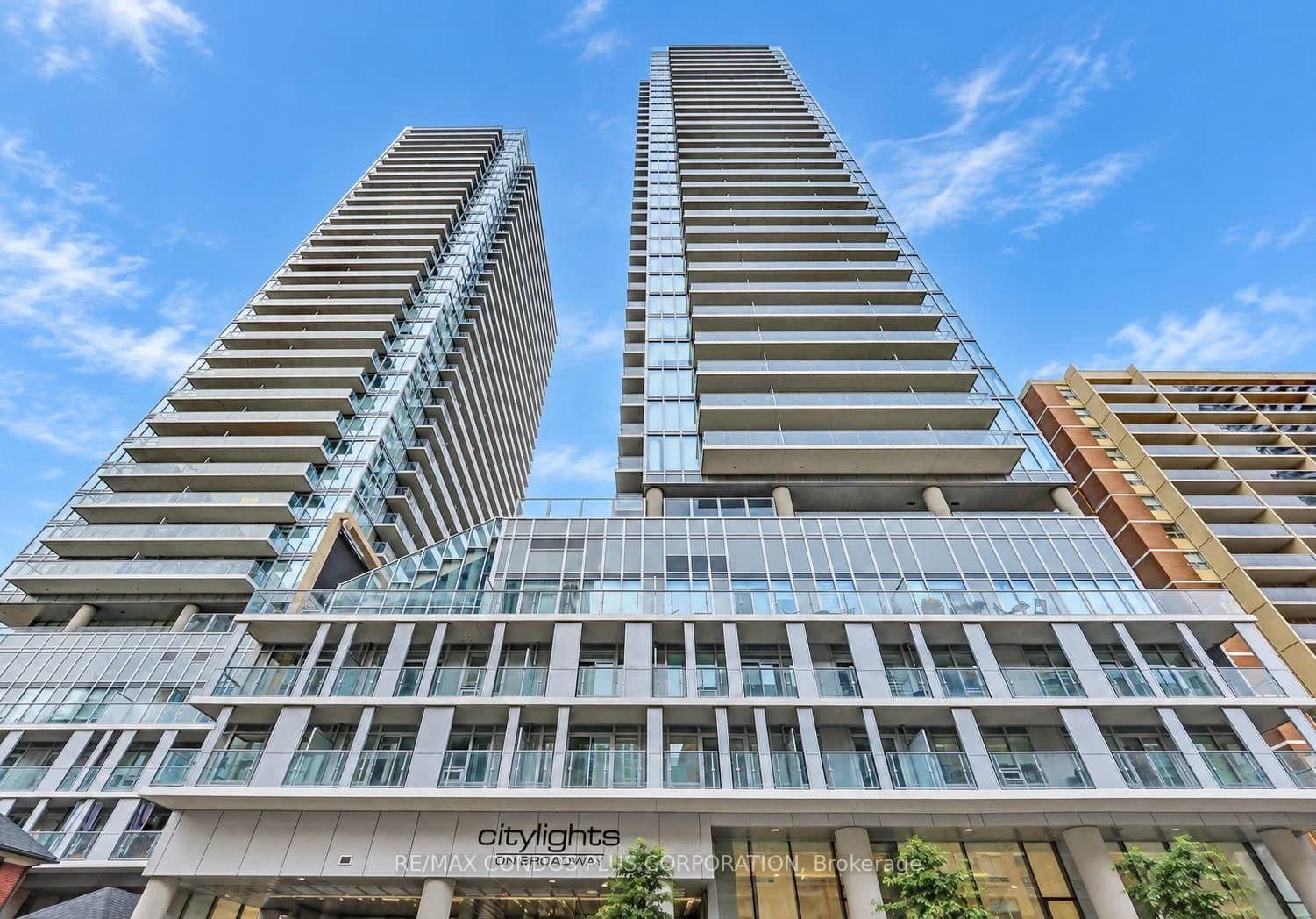 Photo of Redpath Avenue in Toronto · Mount Pleasant West