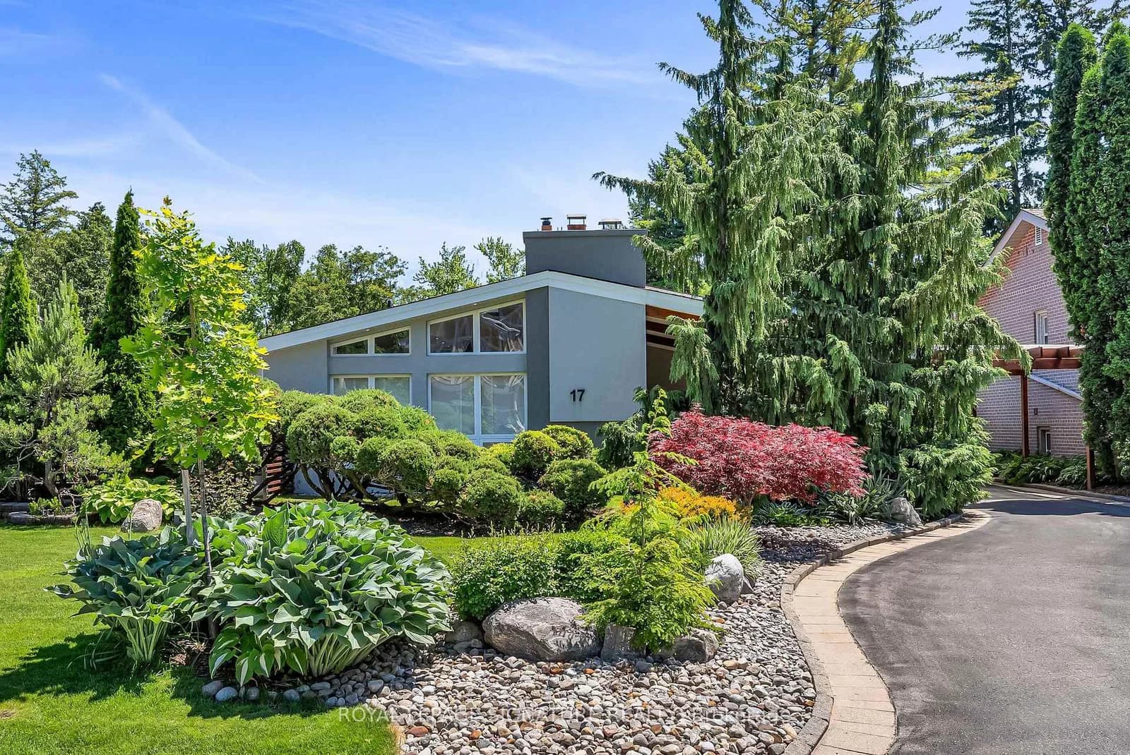 Photo of Kestell Lane in Toronto · Parkwoods-Donalda