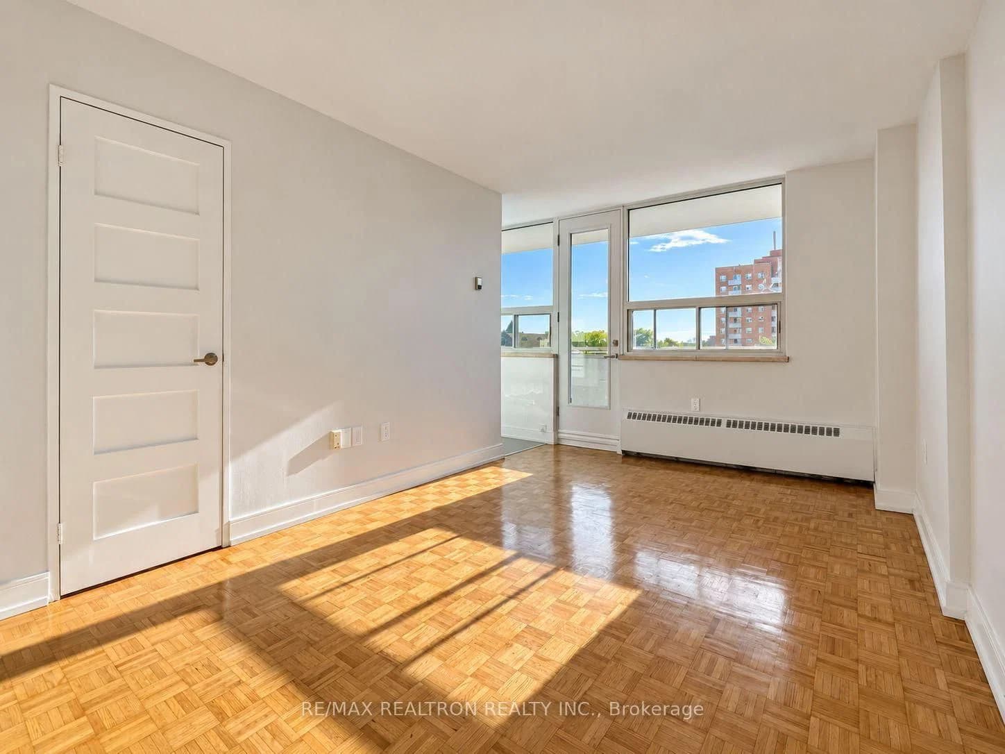 Bathurst Street in Toronto · Humewood-Cedarvale — photo 3
