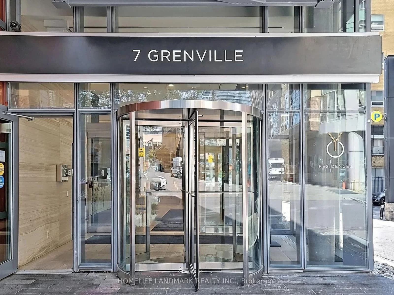 Grenville Street in Toronto · Bay Street Corridor — photo 2