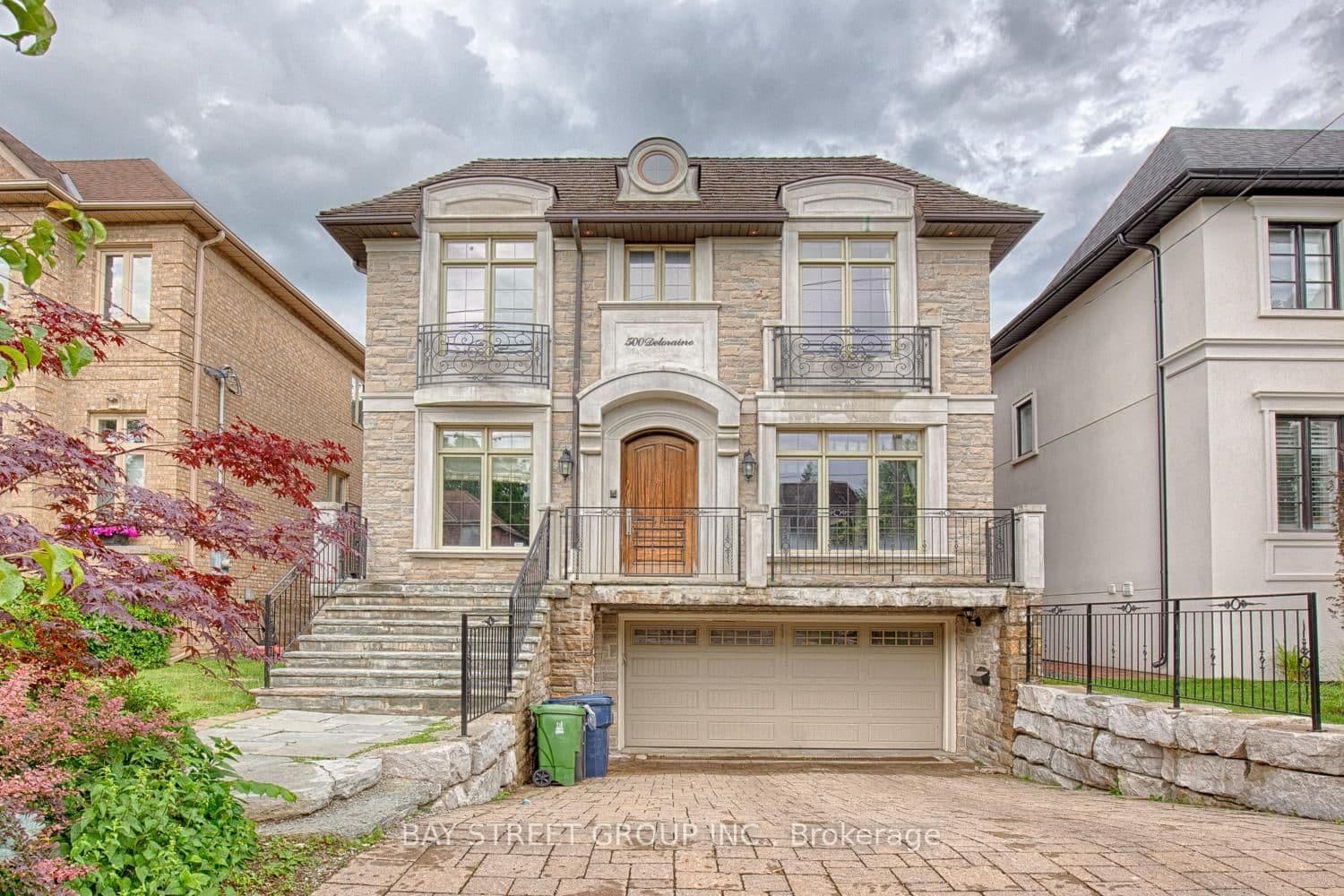 Deloraine Avenue in Toronto · Bedford Park-Nortown — photo 2
