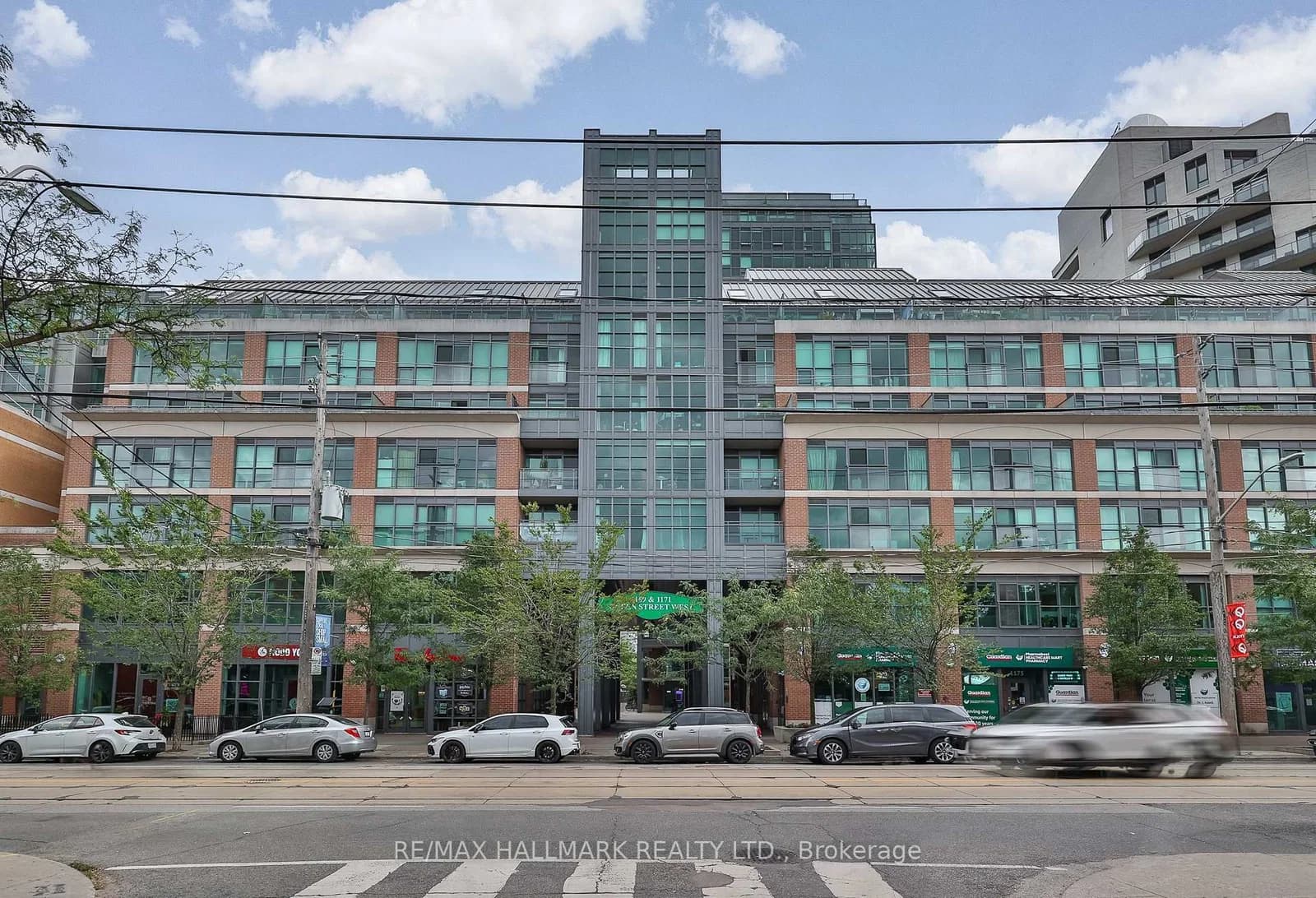 Photo of Queen Street in Toronto · Little Portugal