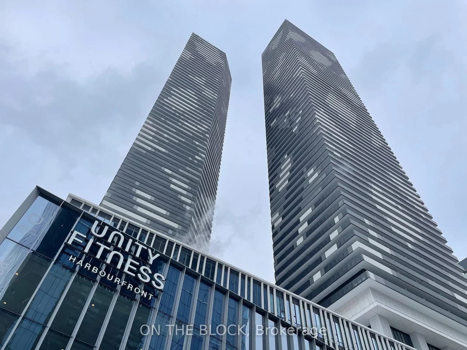 Photo of Downes Street in Toronto · Waterfront Communities C8