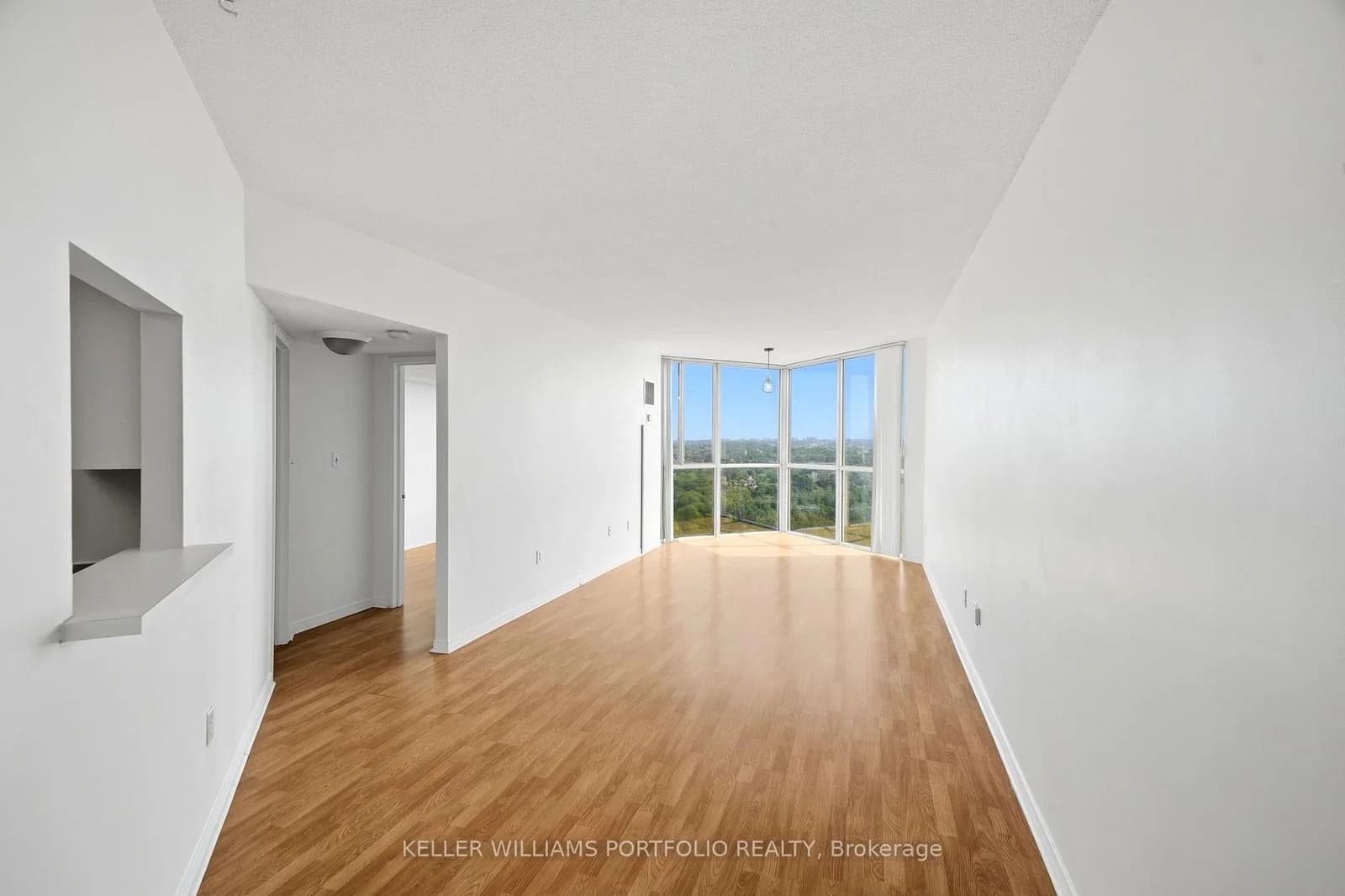 Photo of Concorde Place in Toronto · Banbury-Don Mills