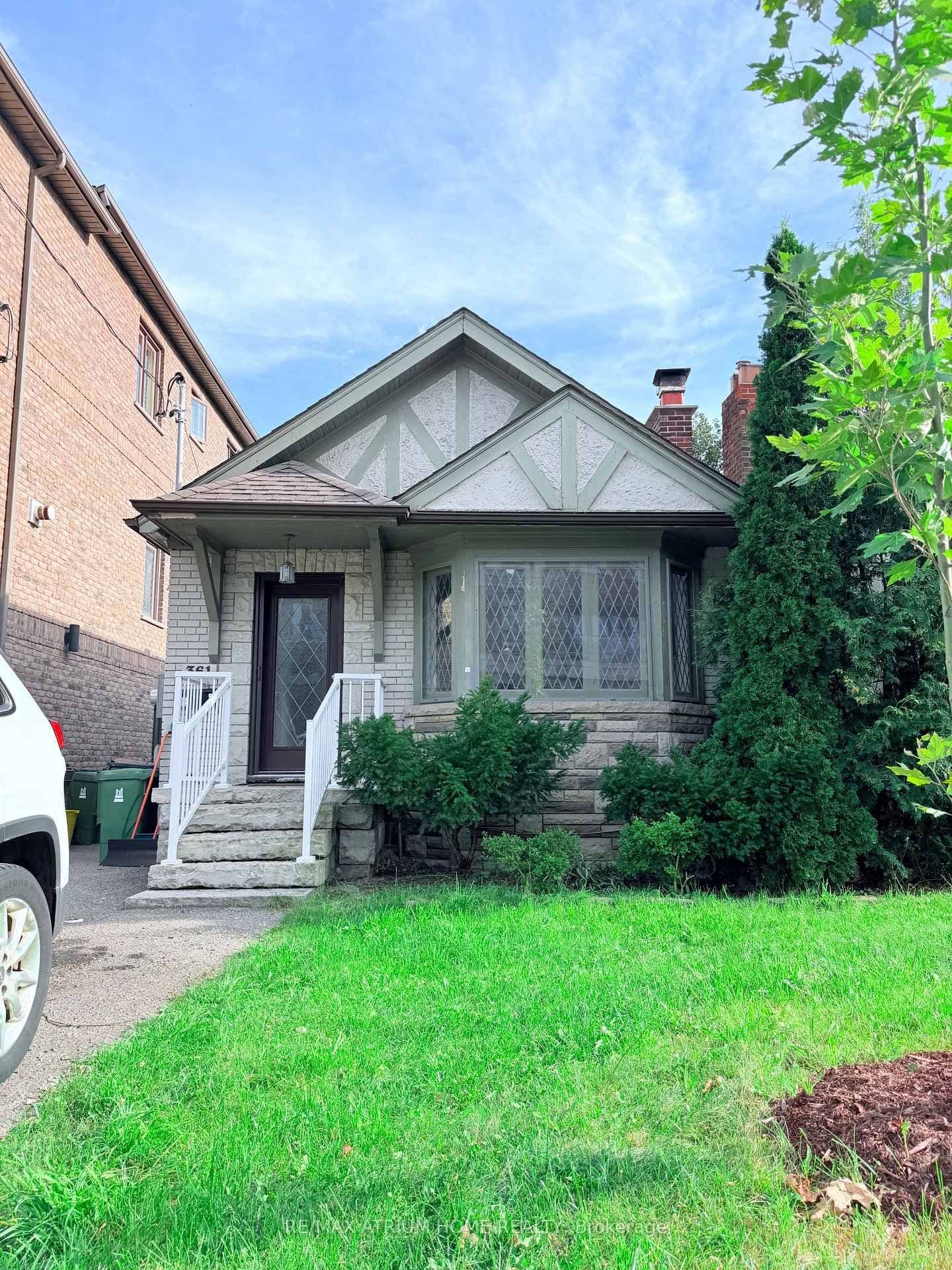 Photo of Fairlawn Avenue in Toronto · Bedford Park-Nortown