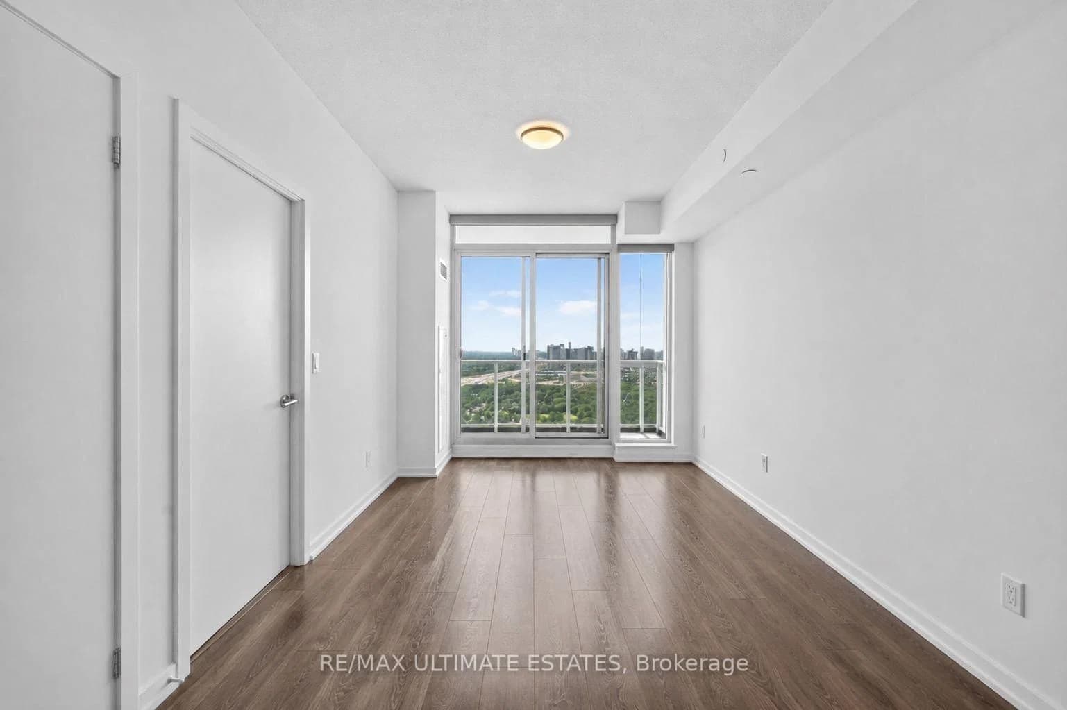 Forest Manor Road in Toronto · Henry Farm — photo 3