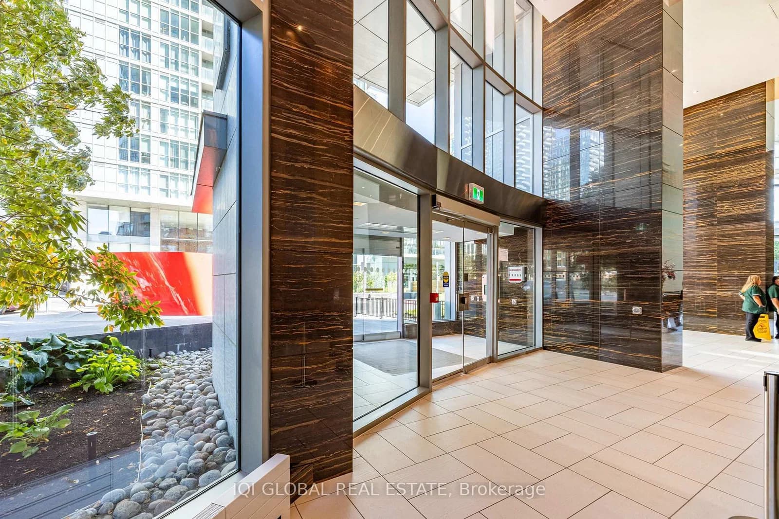 Iceboat Terrace in Toronto · Waterfront Communities C1 — photo 3
