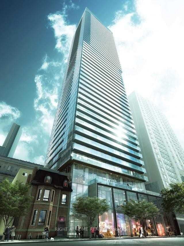 Photo of Grenville Street in Toronto · Bay Street Corridor
