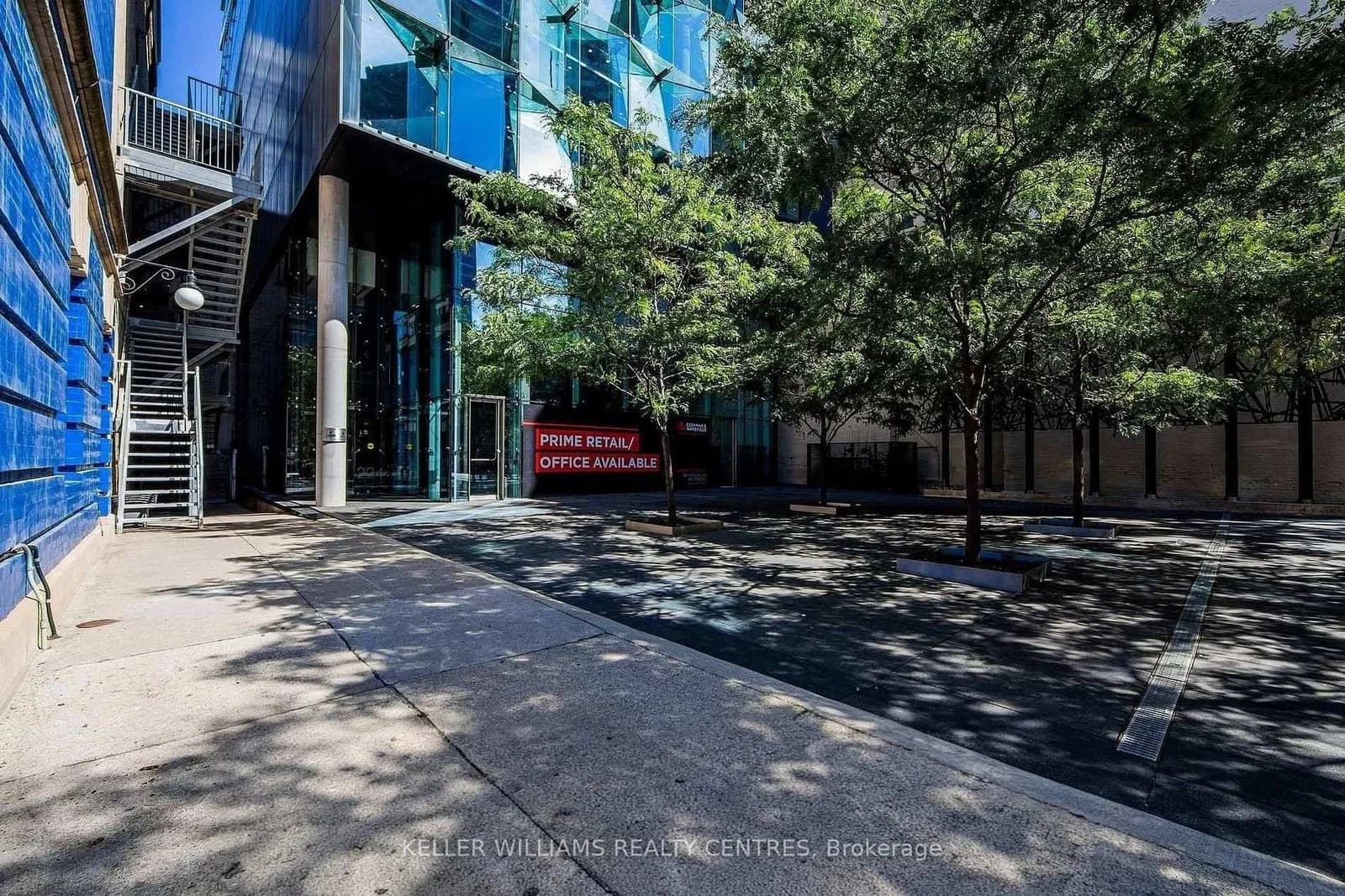 King Street West Street in Toronto · Waterfront Communities C1 — photo 2