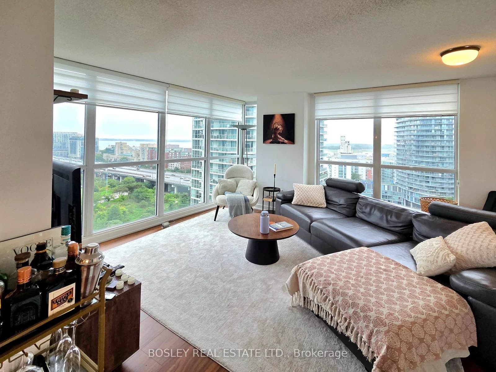 Photo of Queens Wharf Road in Toronto · Waterfront Communities C1