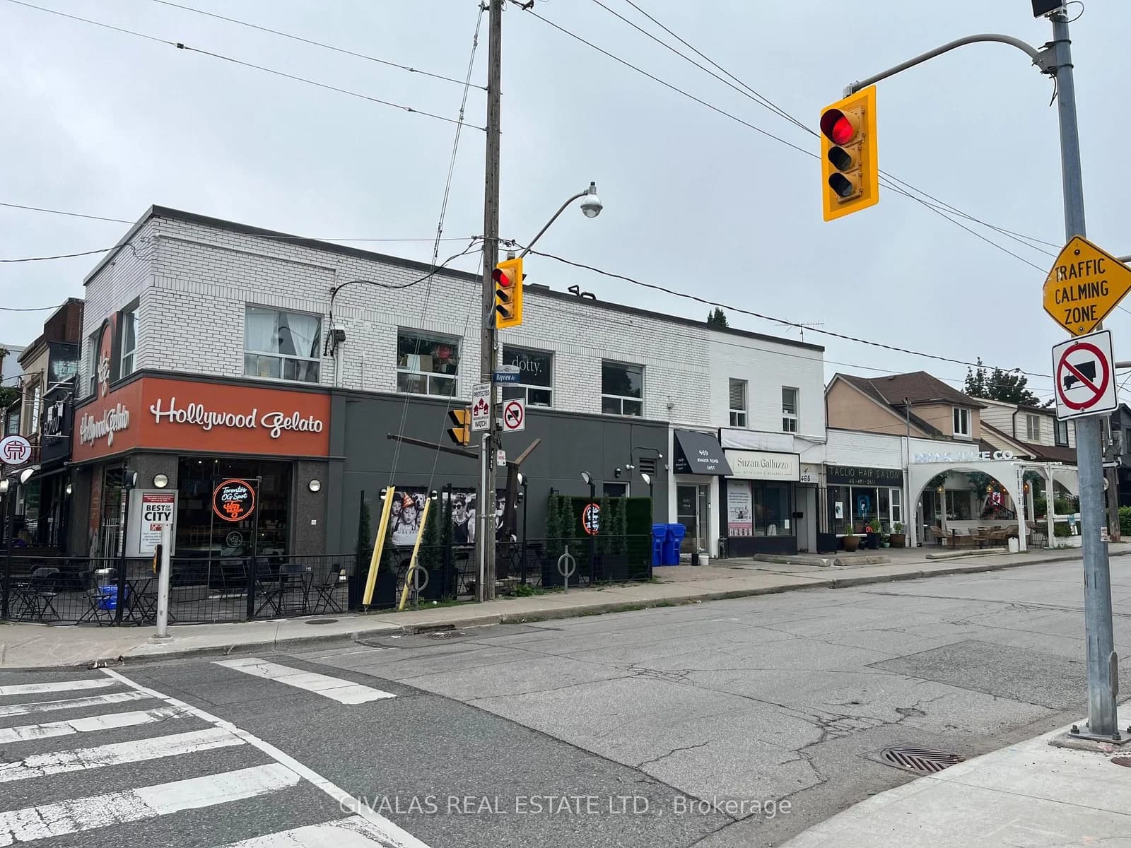 Photo of Manor Road in Toronto · Mount Pleasant East