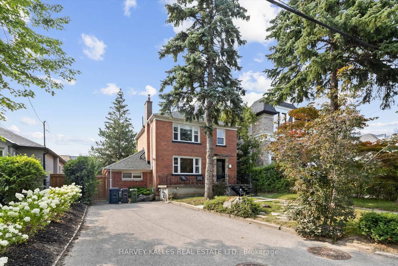 Photo of Lynnhaven Road in Toronto · Englemount-Lawrence