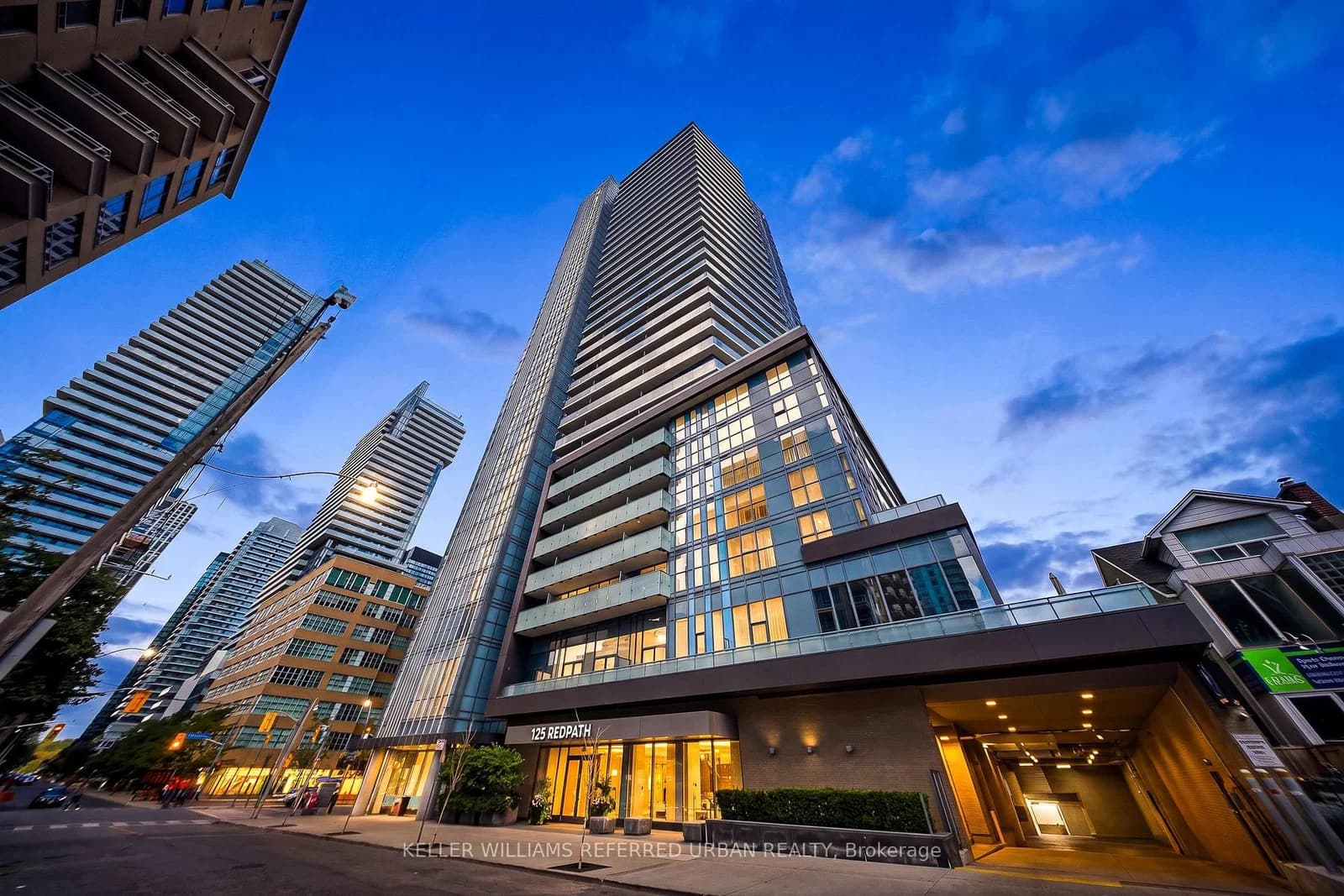 Photo of Redpath Avenue in Toronto · Mount Pleasant West