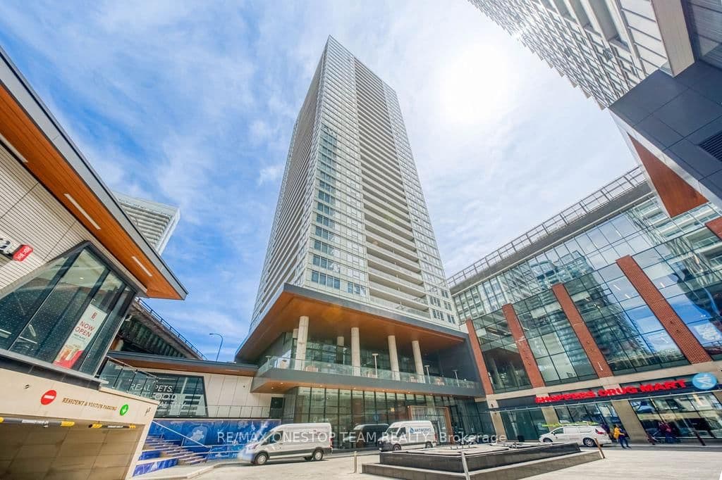 Photo of Bathurst Street in Toronto · Waterfront Communities C1