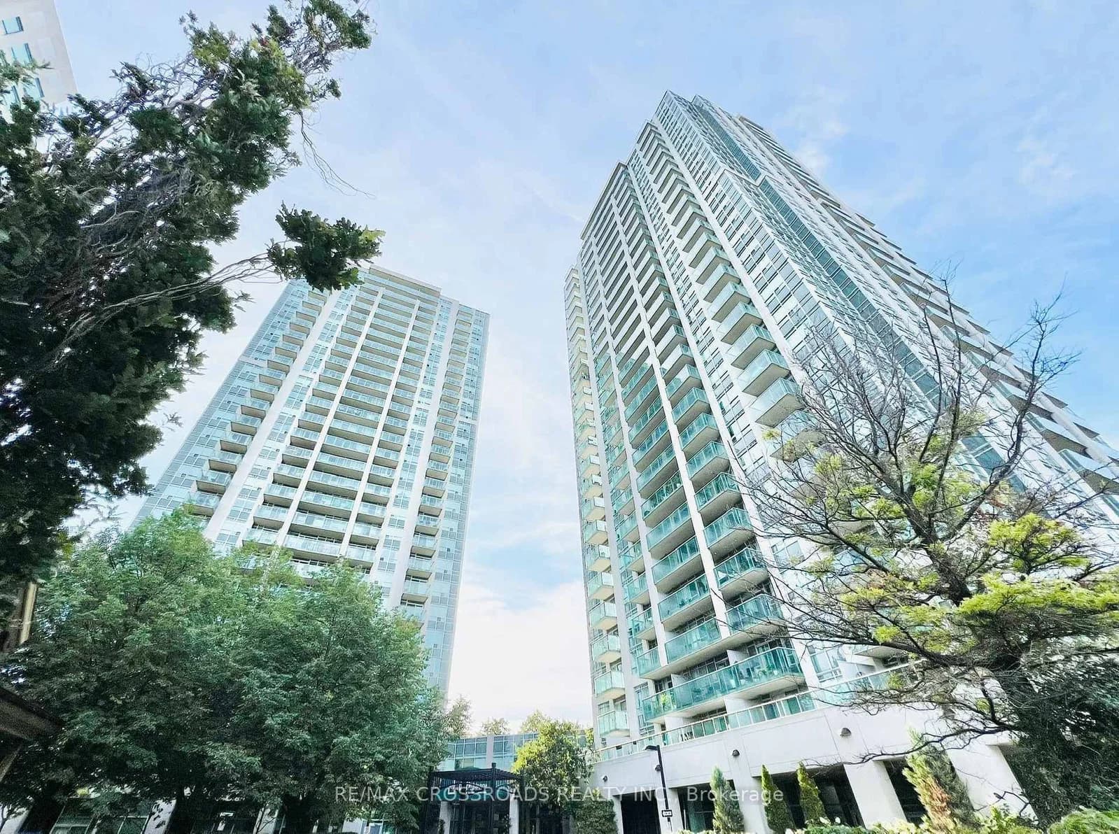 Photo of Harrison Garden Boulevard 10 in Toronto · Willowdale East