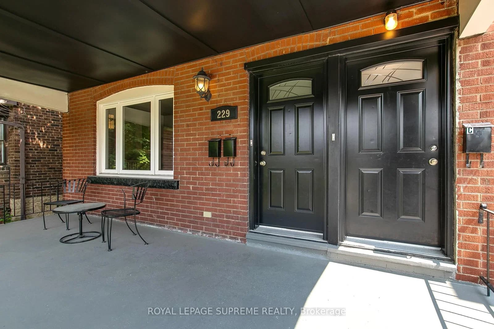 Winona Drive in Toronto · Oakwood Village — photo 3