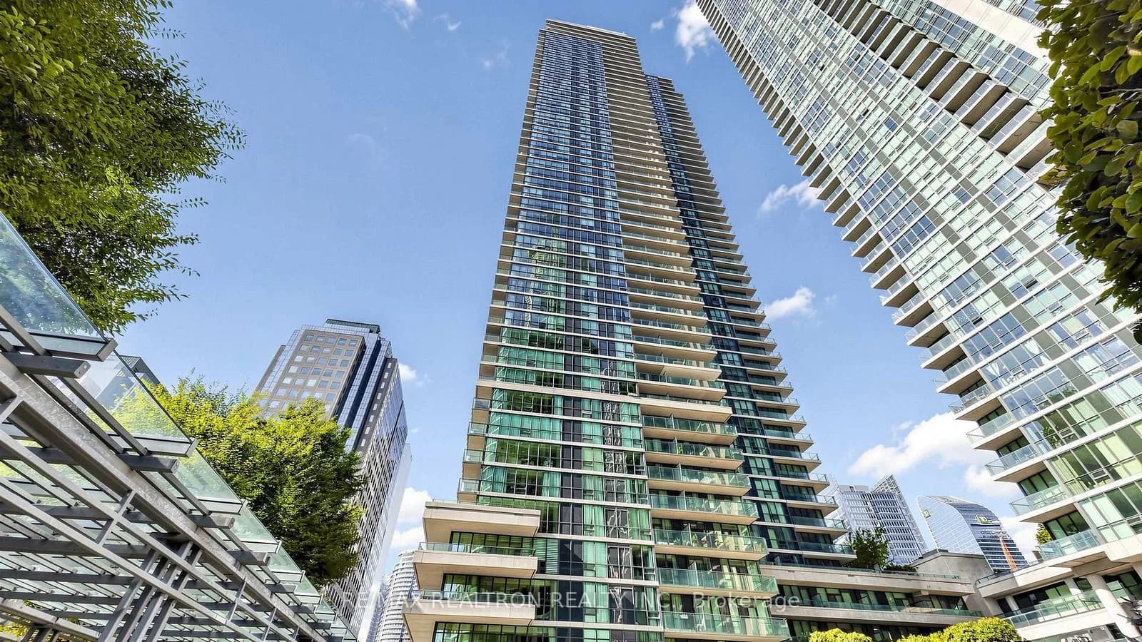 Bay Street in Toronto · Waterfront Communities C1 — photo 2