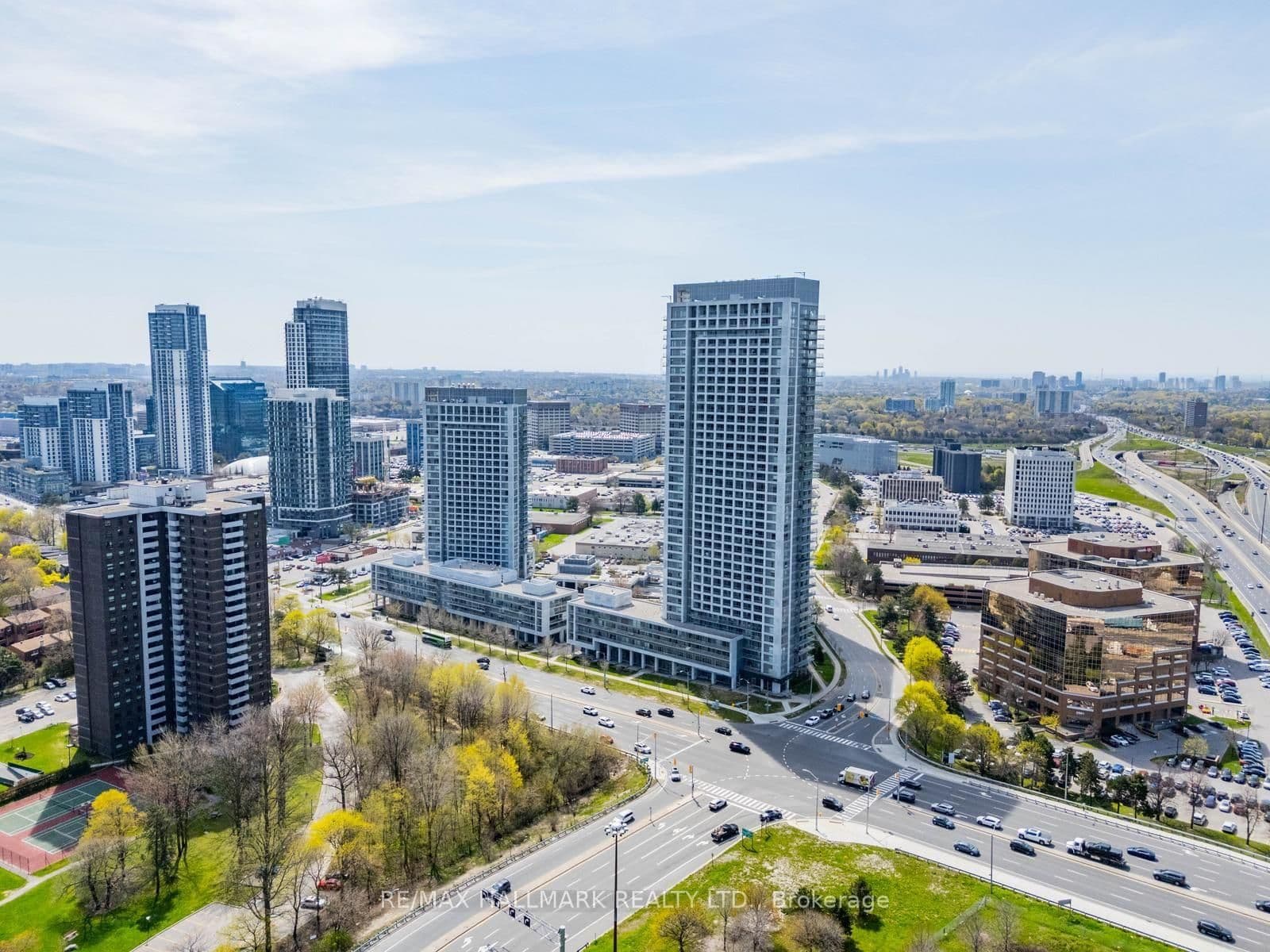 Photo of Sheppard Avenue in Toronto · Henry Farm