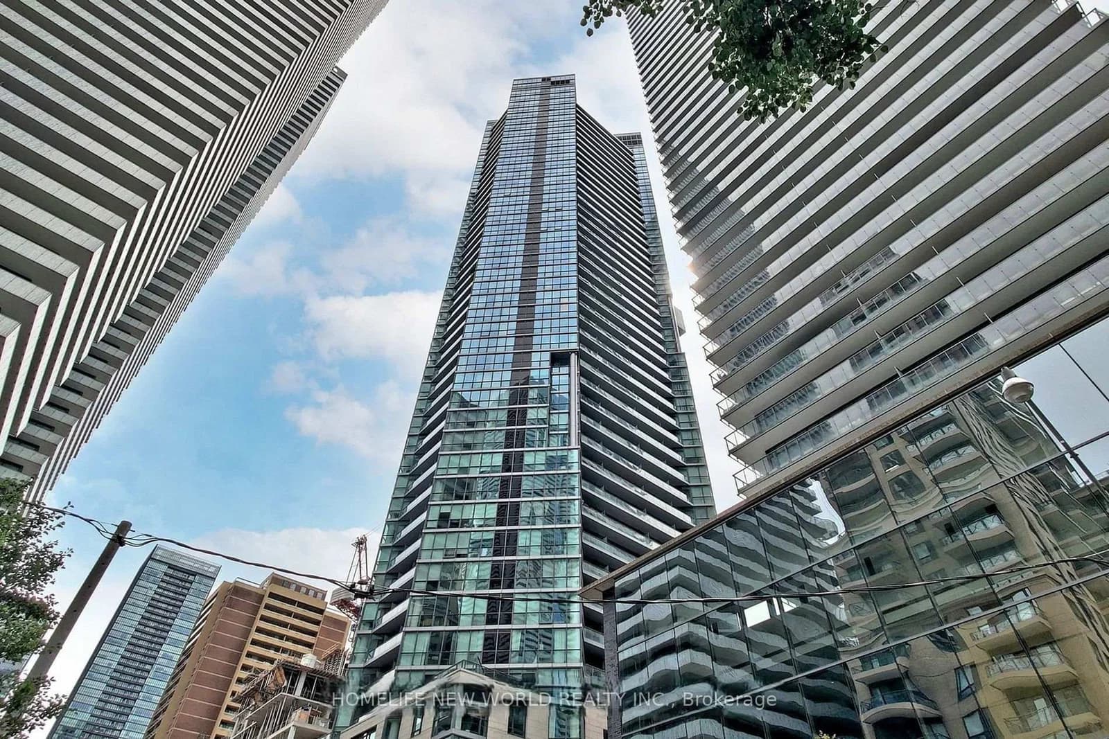 Charles Street in Toronto · Church-Yonge Corridor — photo 2
