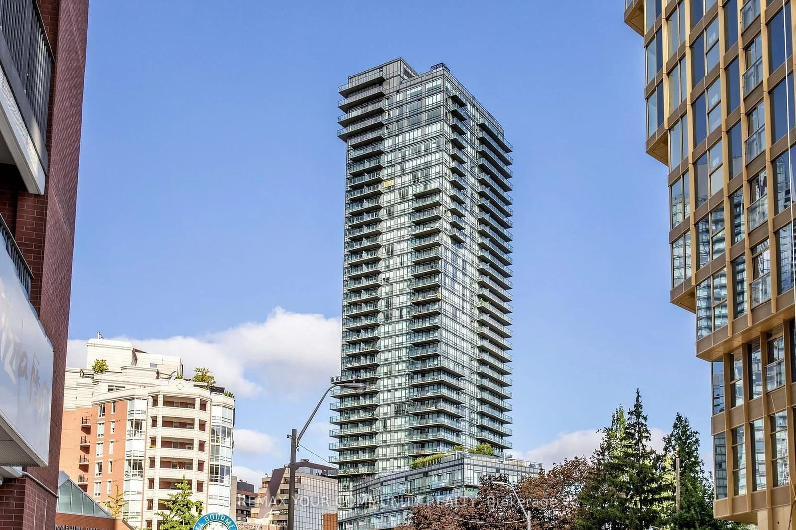 Photo of Church Street in Toronto · Rosedale-Moore Park