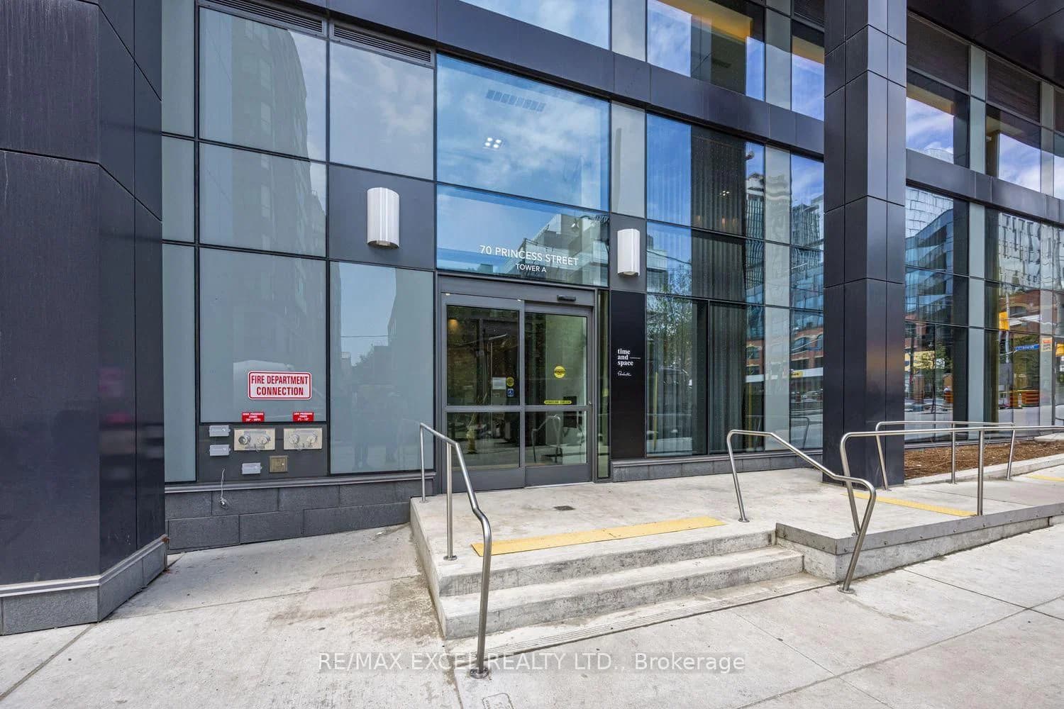 Princess Street E in Toronto · Waterfront Communities C8 — photo 2